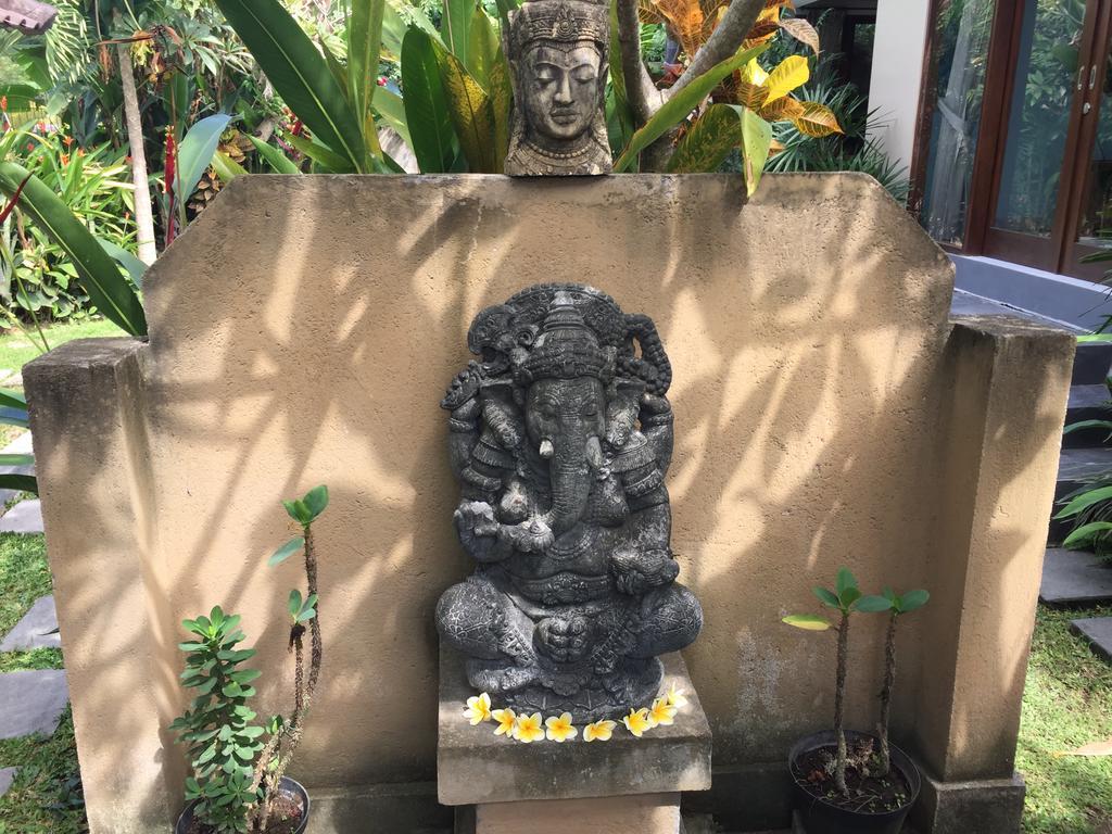 Ratna Villa Ubud Exteriör bild